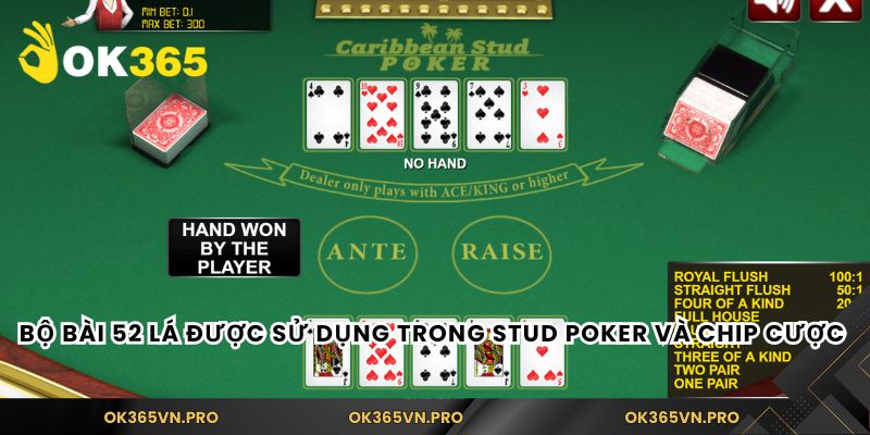 Bộ bài 52 lá được sử dụng trong stud poker và chip cược 